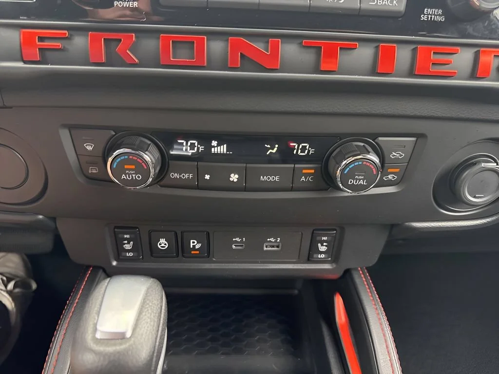Used 2025 Blue Nissan PRO-X image 17