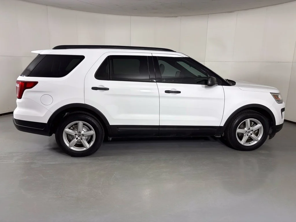 Used 2018 White Ford Base image 9