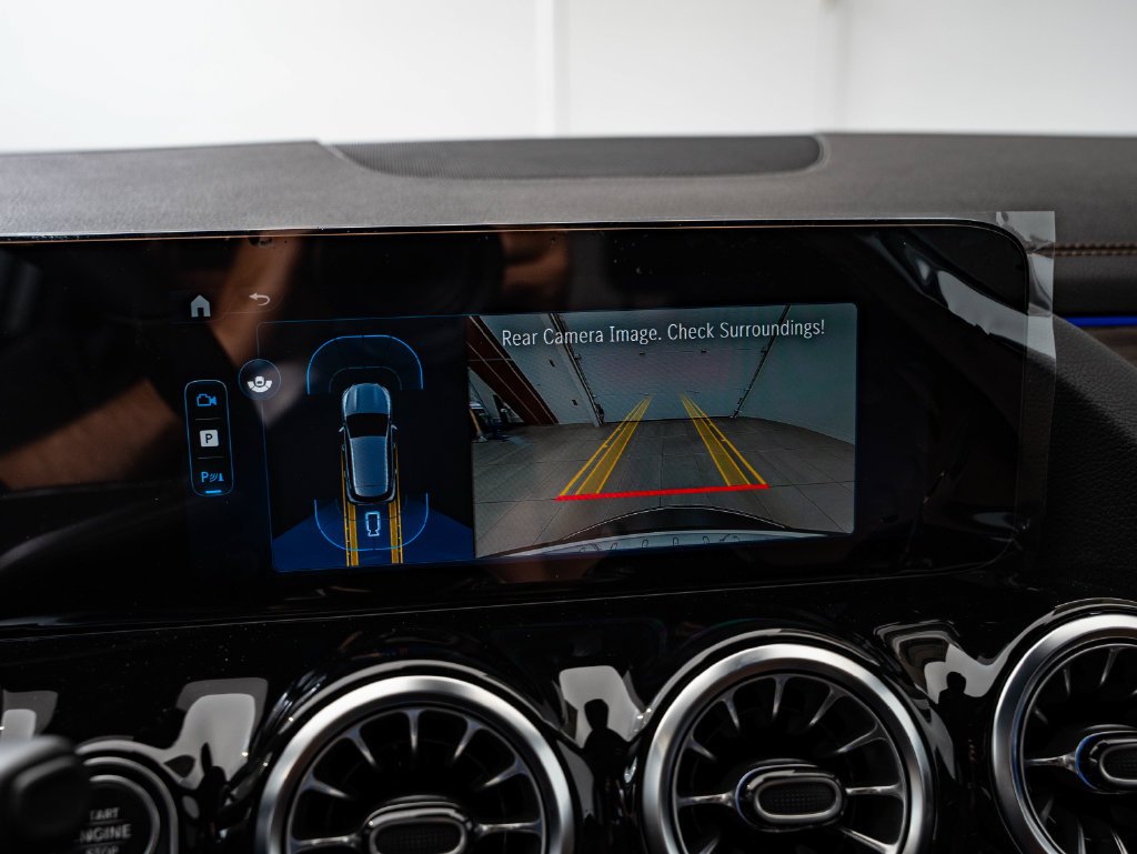 New 2026 Polar White Mercedes-Benz GLA 250 image 33