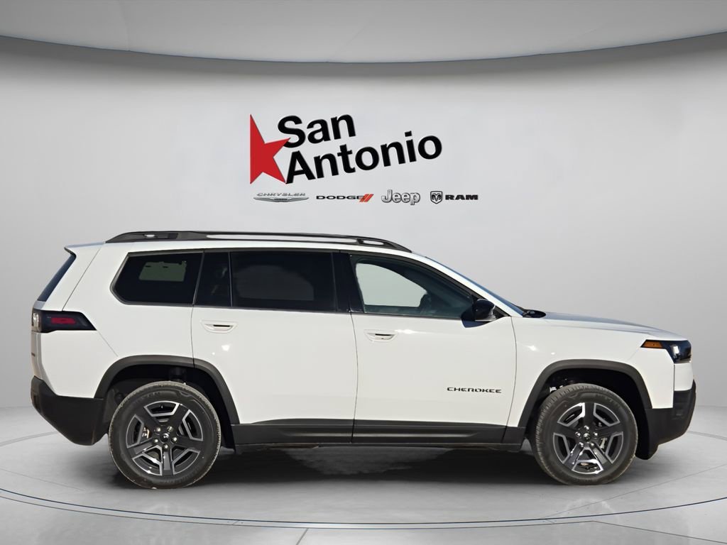 New 2026 Bright White Clear-Coat Exterior Paint Jeep Laredo image 17