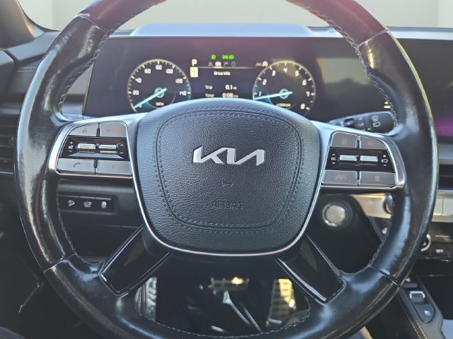 Used 2024 Ebony Black Kia SX X-Pro image 27