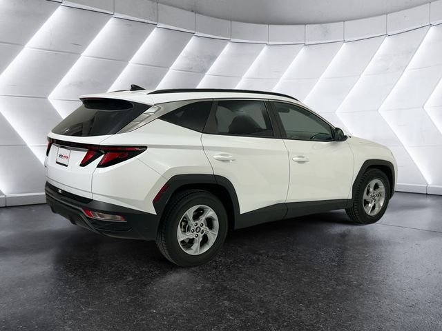 Used 2024 White Hyundai SEL image 4