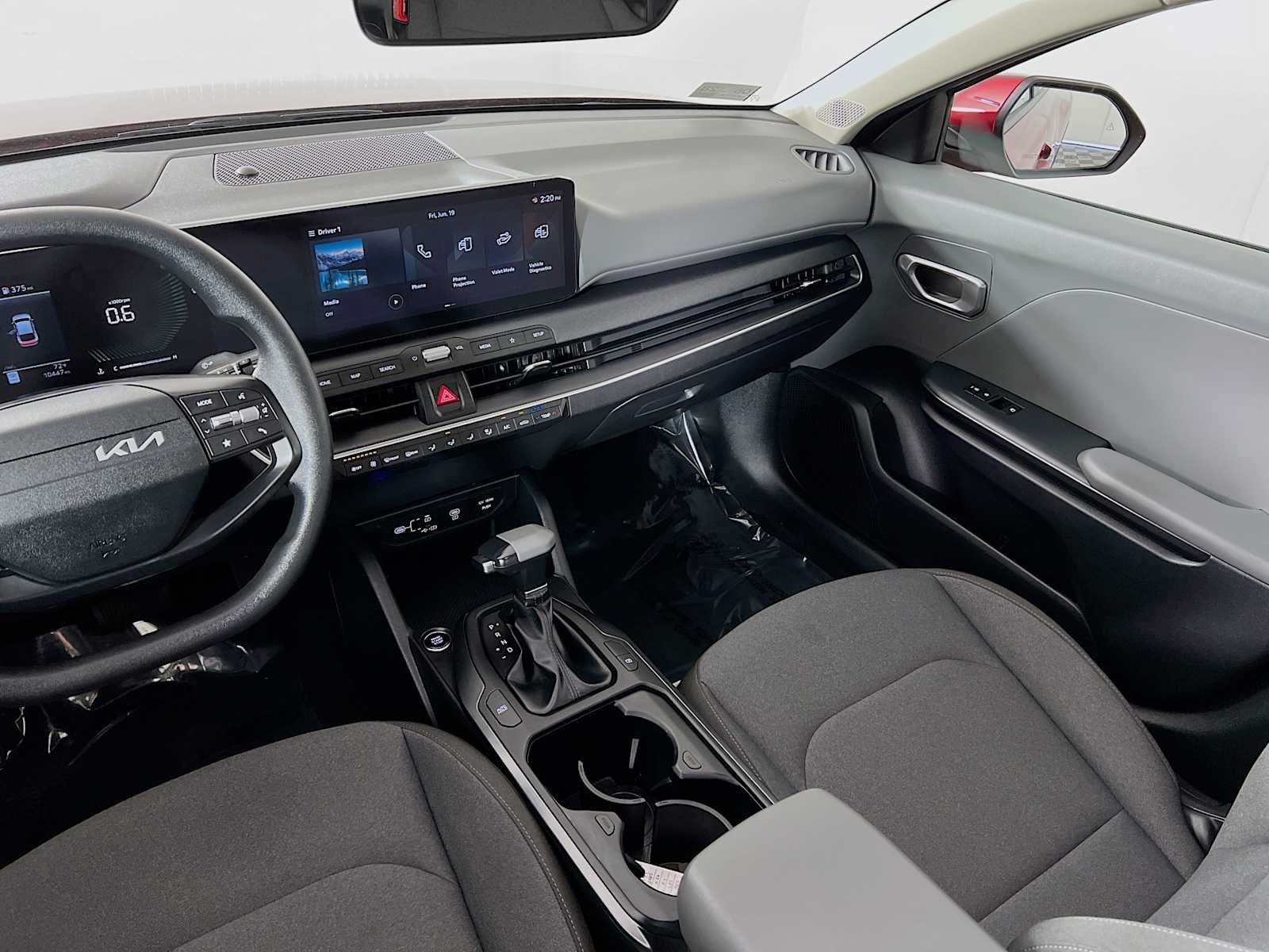 Used 2025 Currant Red Kia LXS image 23