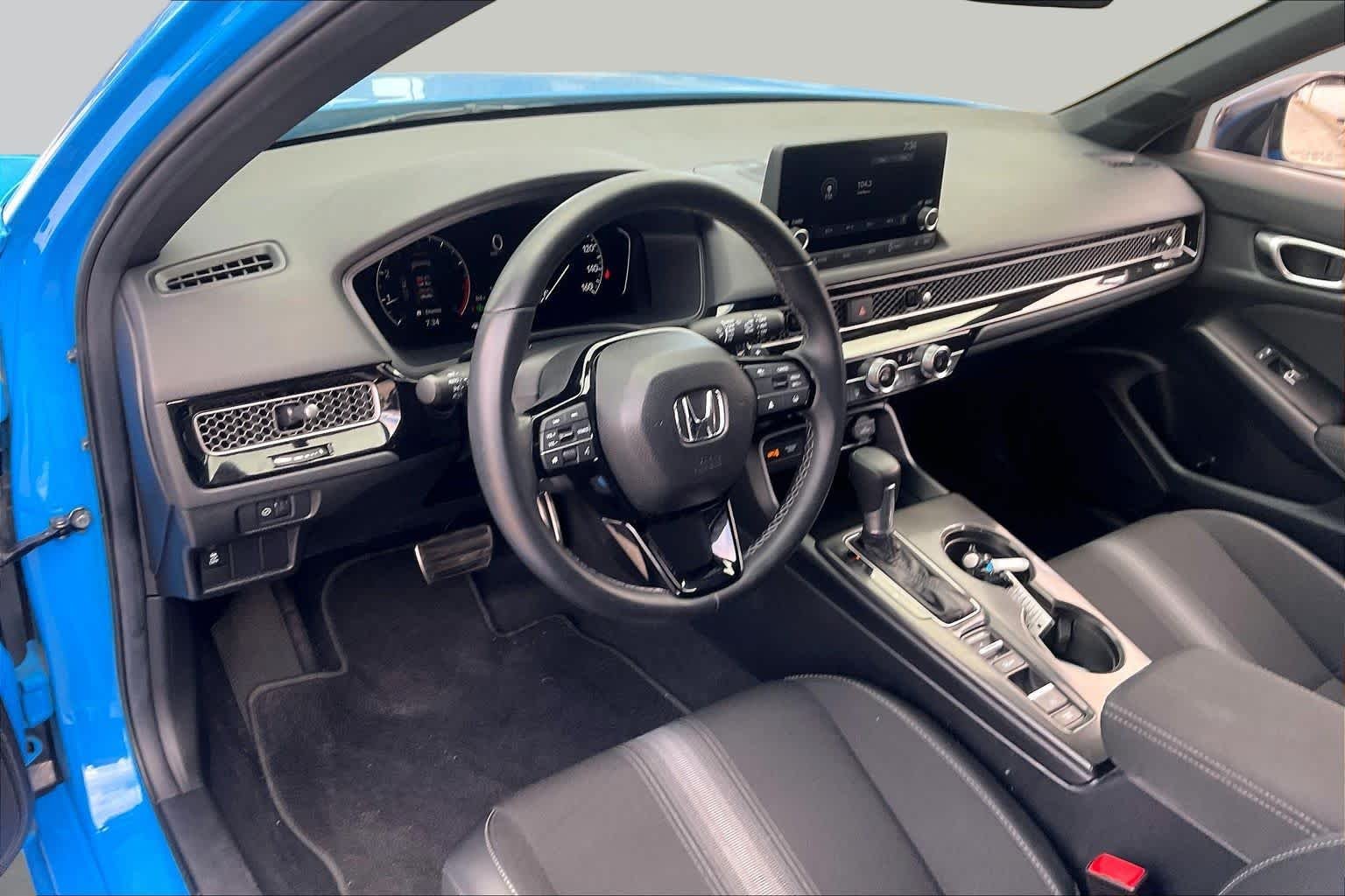Used 2025 Boost Blue Pearl Honda Sport image 17