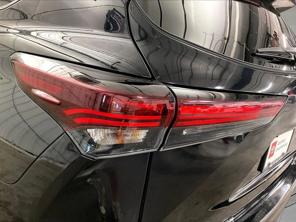 Used 2024 Black Toyota XLE image 35