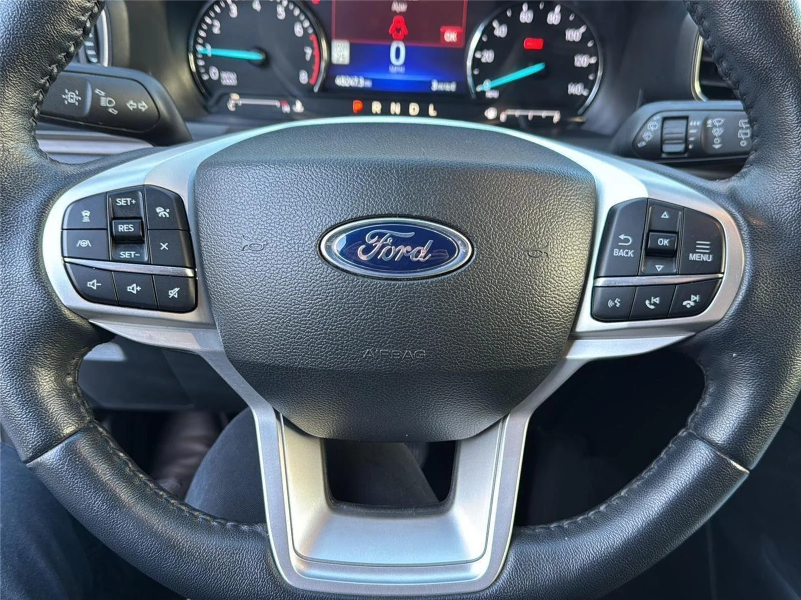 2023 Ford Explorer Limited - Photo 17
