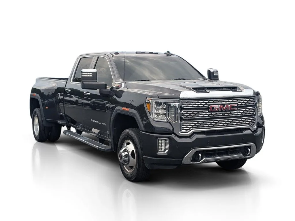 Used 2020 CARBON BLACK METALLIC GMC Denali image 7