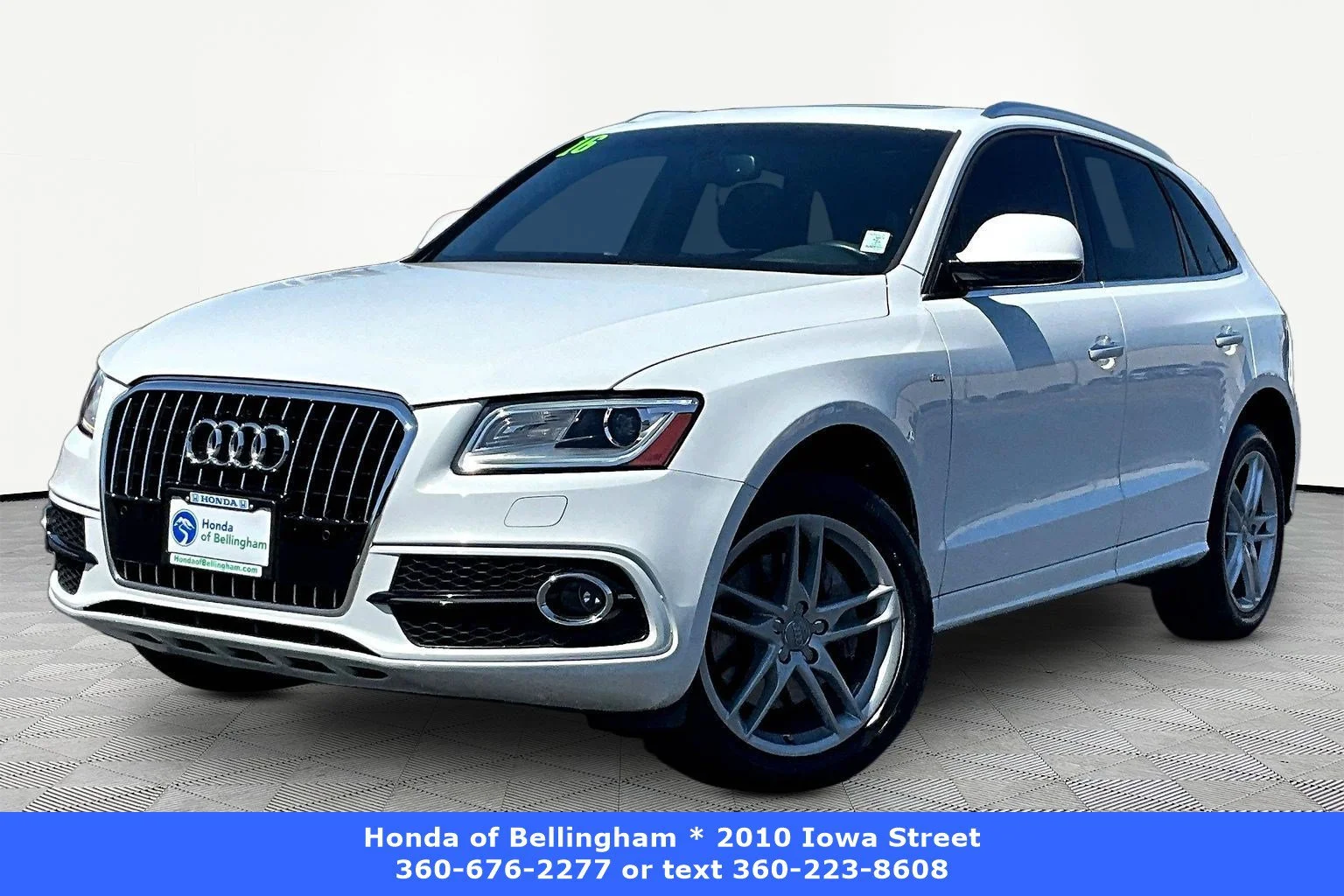 Used 2016 Glacier White Metallic Audi Premium Plus image 3