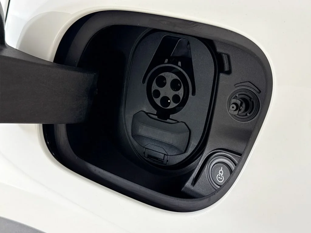 Used 2025 White Porsche Electric image 31