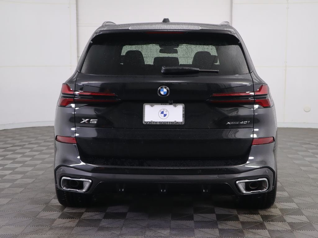 Used 2026 Black Sapphire Metallic BMW xDrive40i image 7