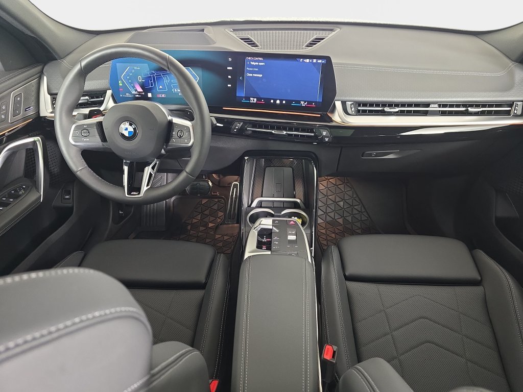 2026 BMW X2 28i - Photo 12