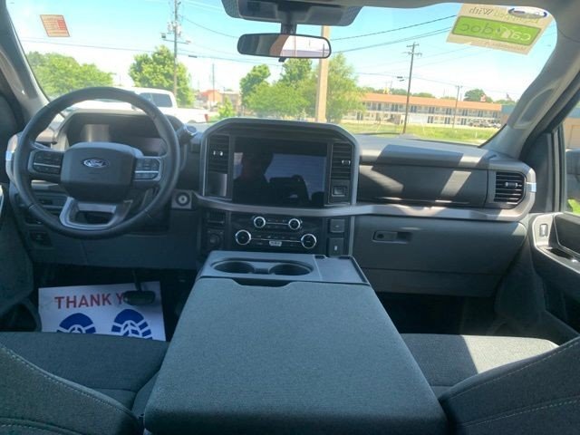 Used 2025 Black Ford XLT image 26