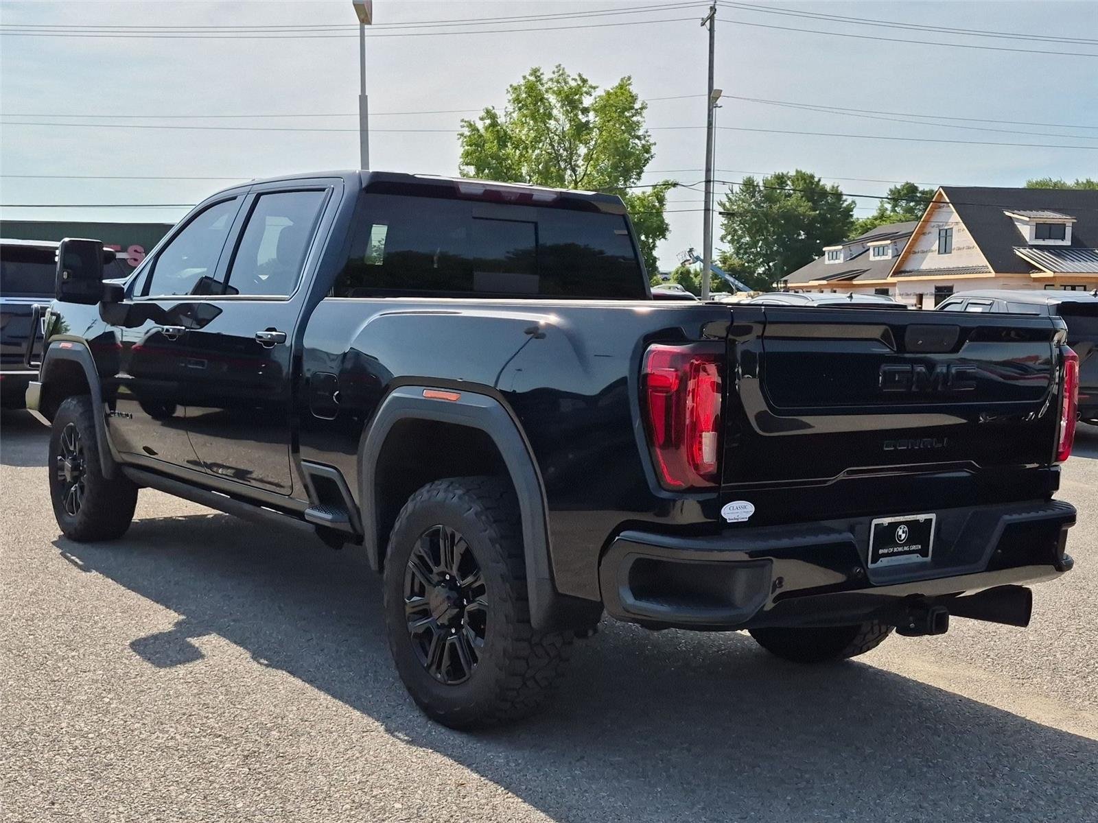Used 2021 Ebony Twilight Metallic GMC Denali image 3