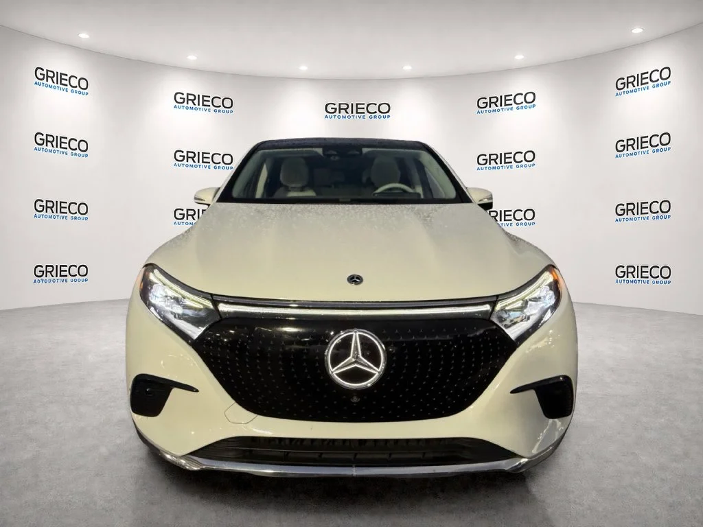 Used 2023 White Mercedes-Benz 450 image 2