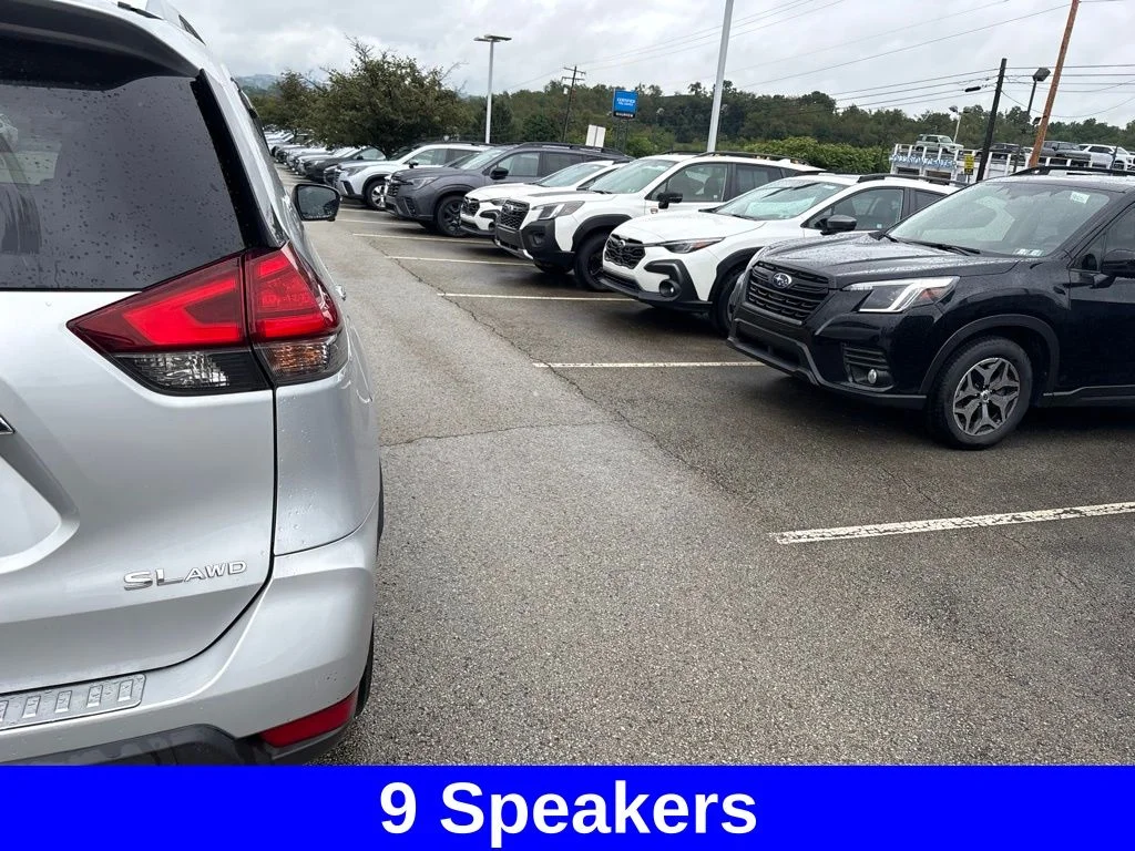 Used 2017 Silver Nissan SL image 5