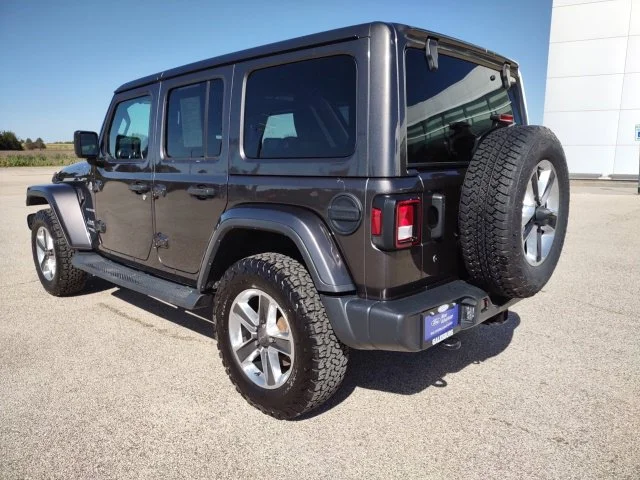 Certified Used 2019 Granite Crystal Clearcoat Metallic Jeep Unlimited Sahara image 3