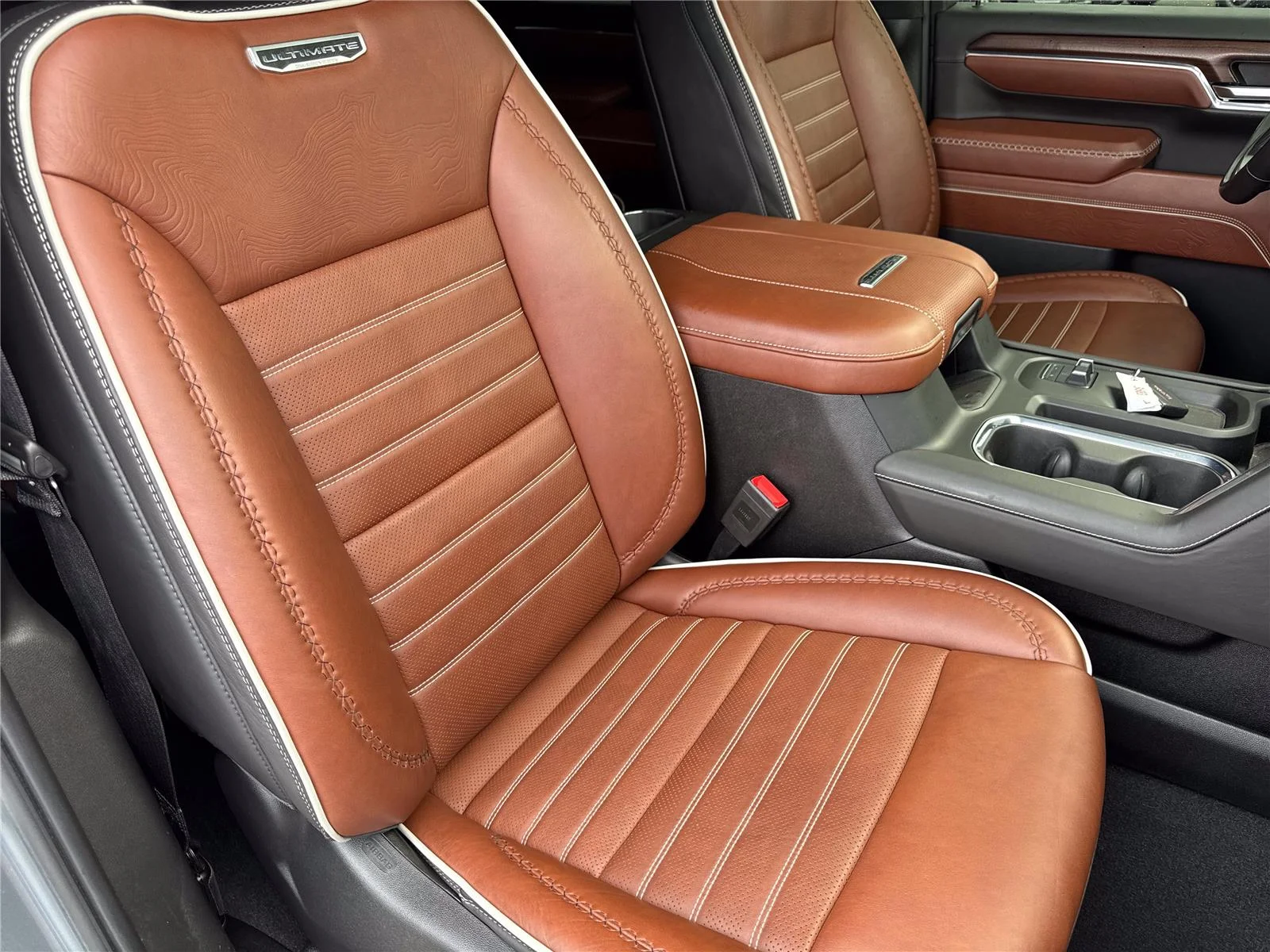 Used 2024 Sterling Metallic GMC Denali Ultimate image 38