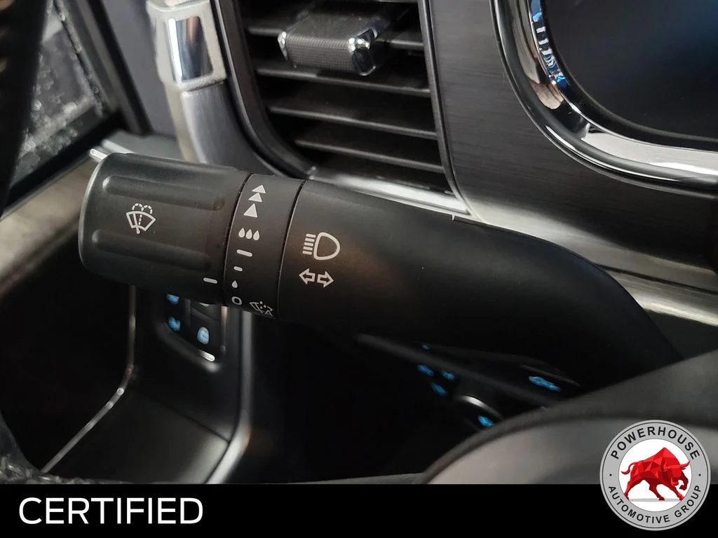 Used 2023 Black Ford Lariat image 30