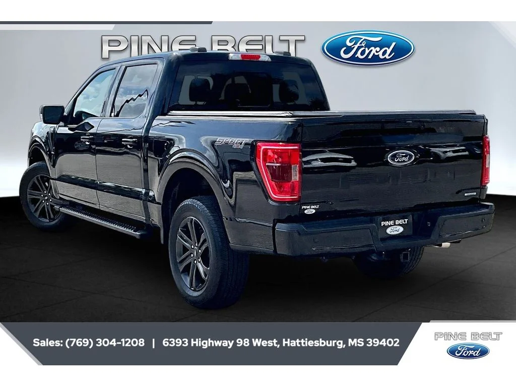 Used 2022 Agate Black Metallic Ford XLT image 2