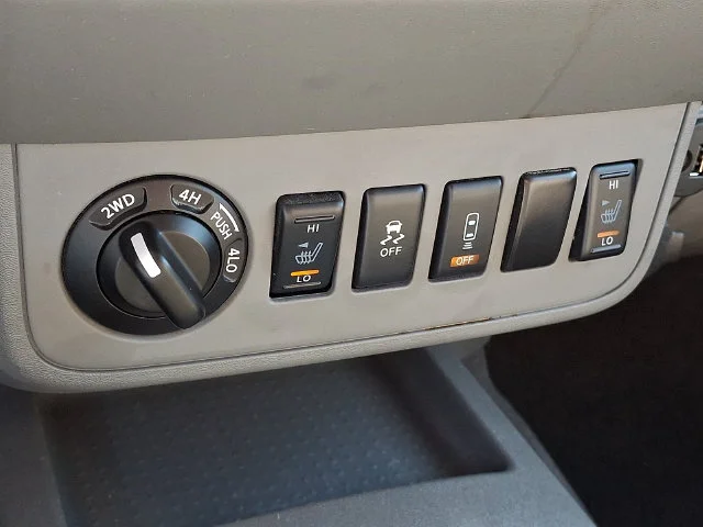 Used 2020 Gray Nissan SV image 23