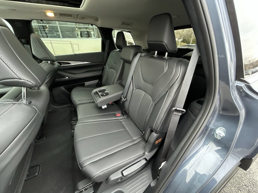 Certified Used 2026 Blue INFINITI LUXE image 13