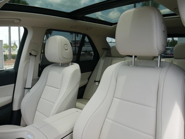New 2026 Polar White Mercedes-Benz GLE 450 image 39