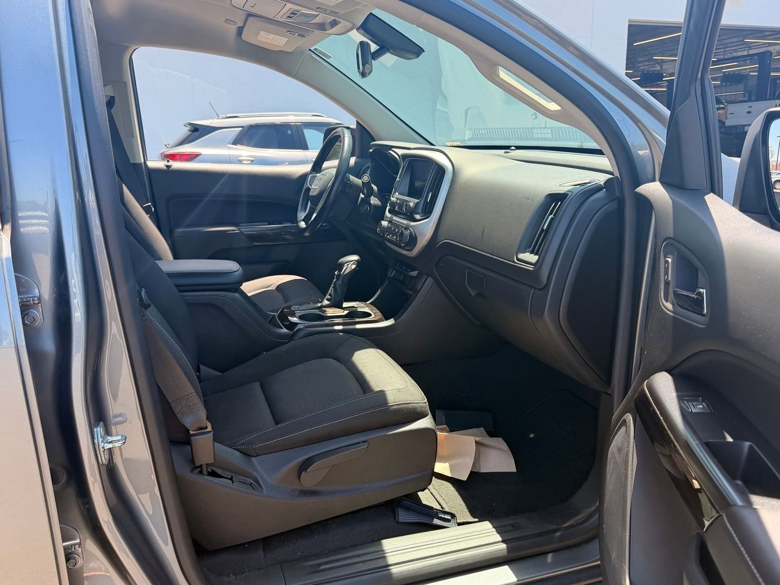 Used 2022 Satin Steel Metallic GMC Elevation image 7