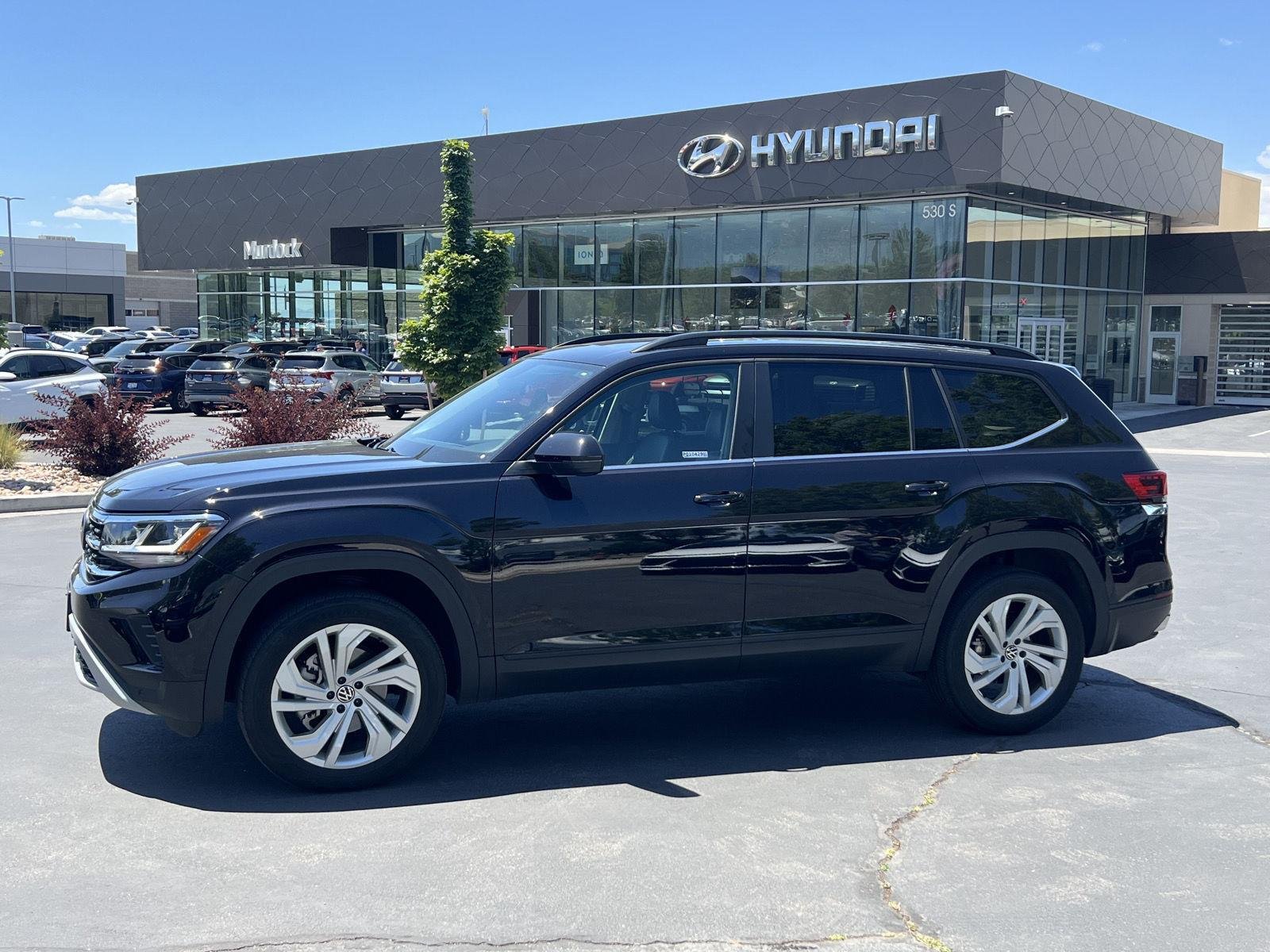 2023 Volkswagen Atlas 3.6L SE w/Tech 4MOTION's photo