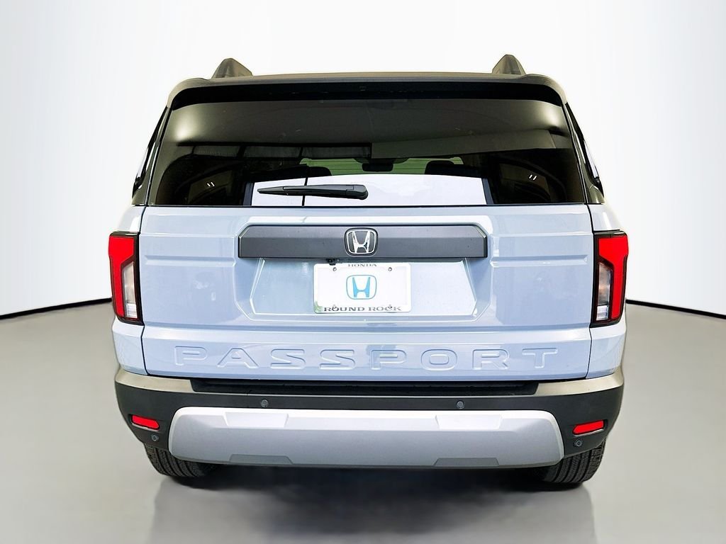 New 2026 Sonic Gray Pearl Honda RTL image 6