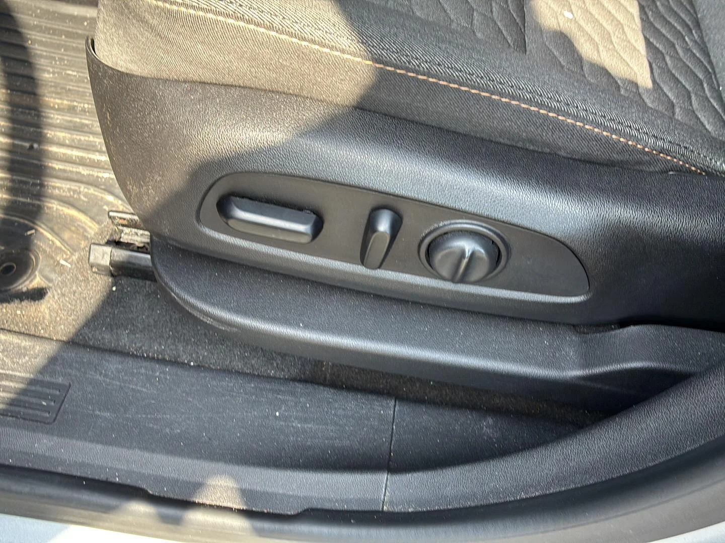 Used 2018  Chevrolet  image 6