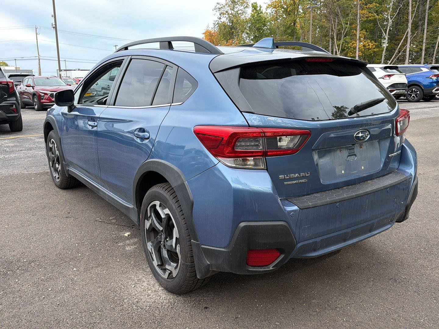 Used 2023 Horizon Blue Pearl Subaru Limited image 10