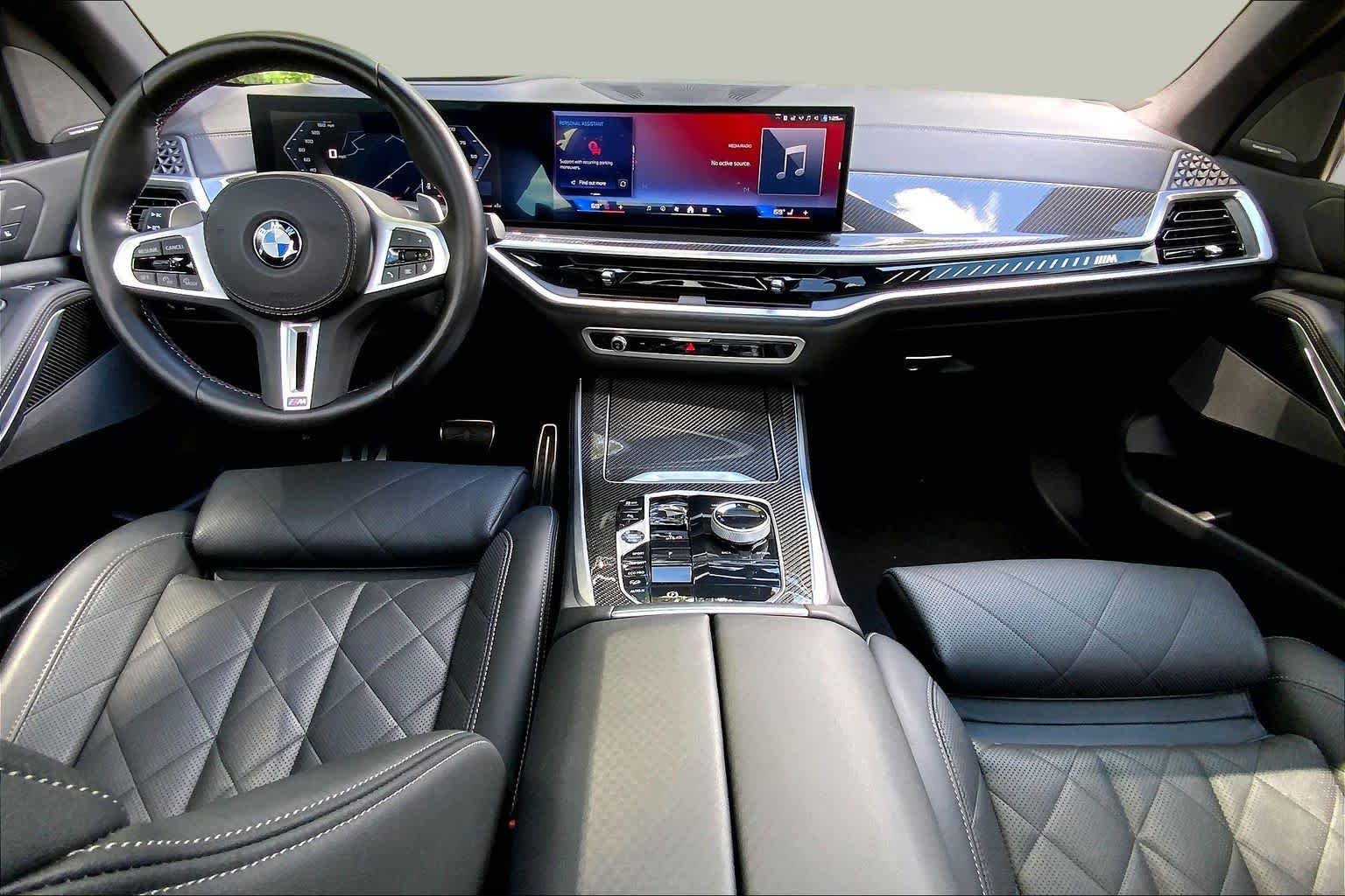Used 2024 Alpine White BMW M60i image 15