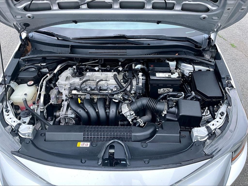 Used 2020 Silver Toyota LE image 29