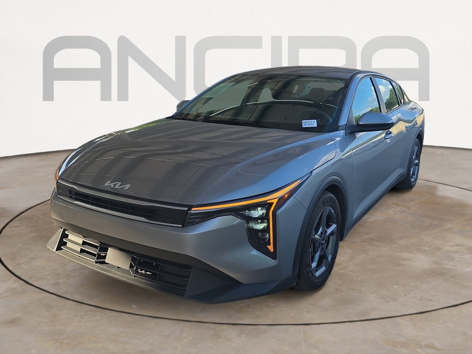 Certified Used 2025 Steel Gray Kia LXS image 4
