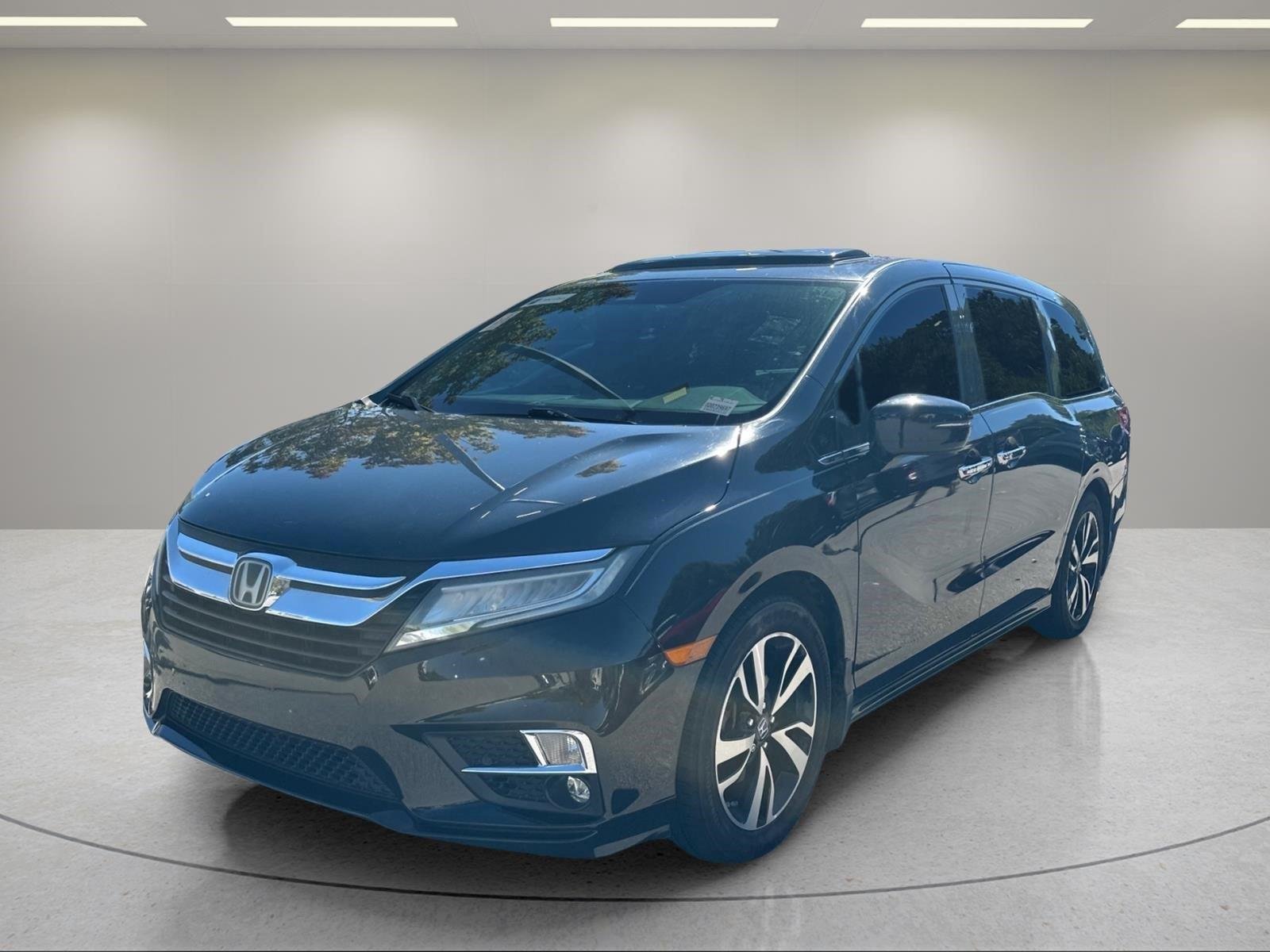Used 2018 Crystal Black Pearl Honda Elite image 2