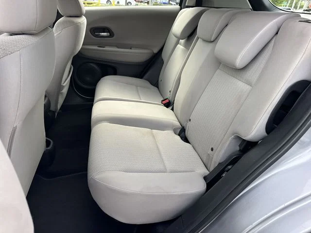 2017 Honda HR-V LX - Photo 22