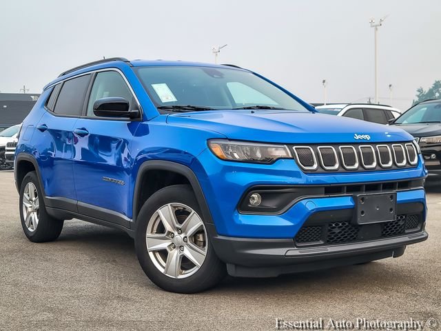 Used 2022 Blue Jeep Latitude image 1