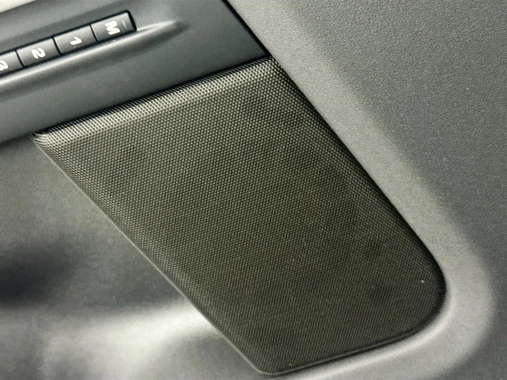 New 2026 Fuji White Land Rover Core S image 18