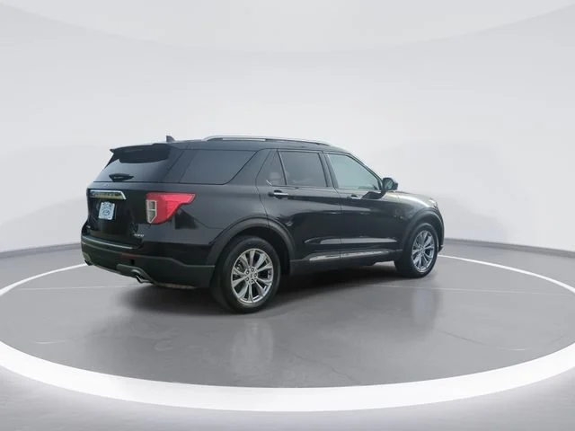 Used 2023 Black Ford Limited image 8