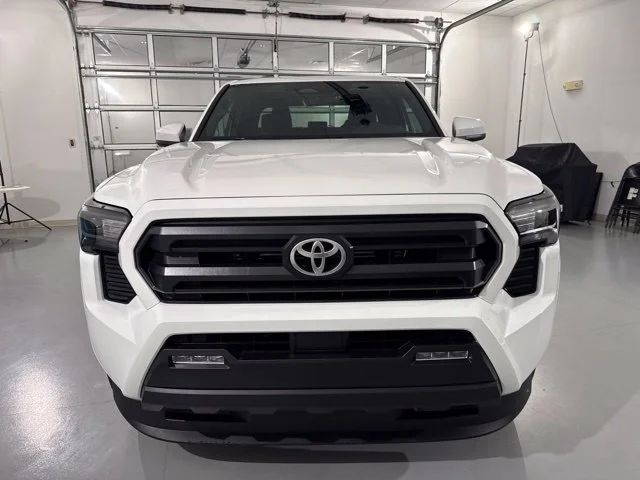 New 2026 Ice Cap Toyota SR5 image 2