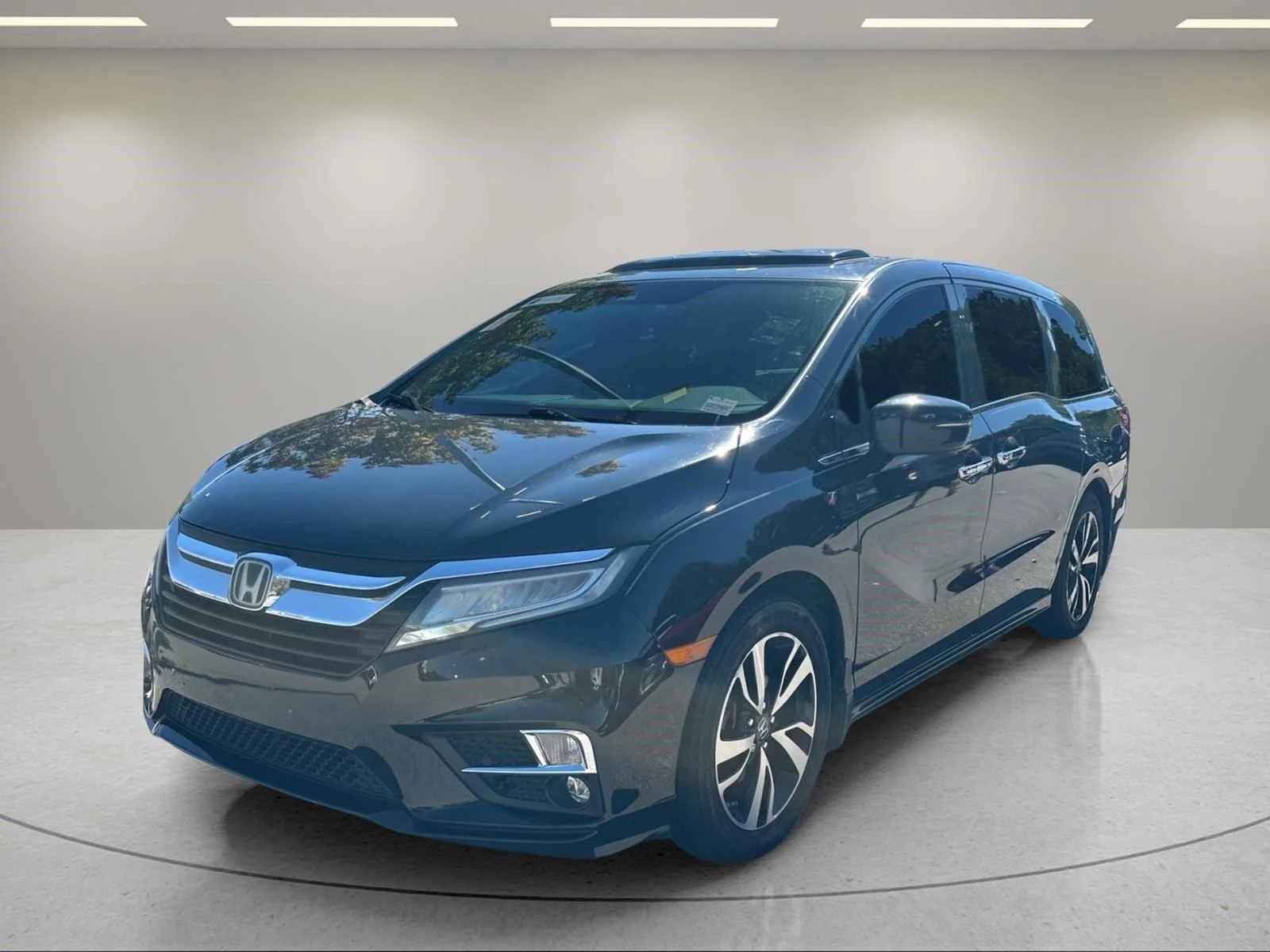 Used 2018 Crystal Black Pearl Honda Elite image 2