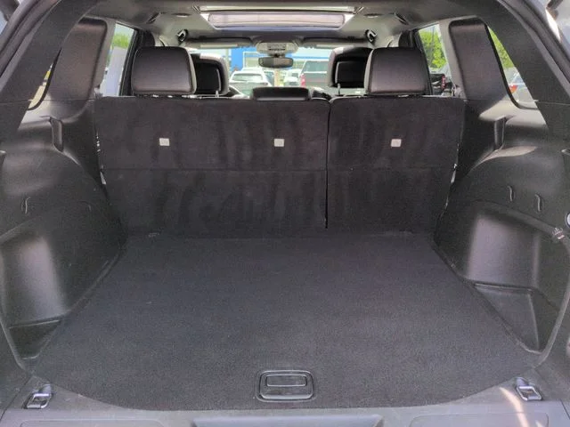 Used 2022 White Jeep Limited image 28