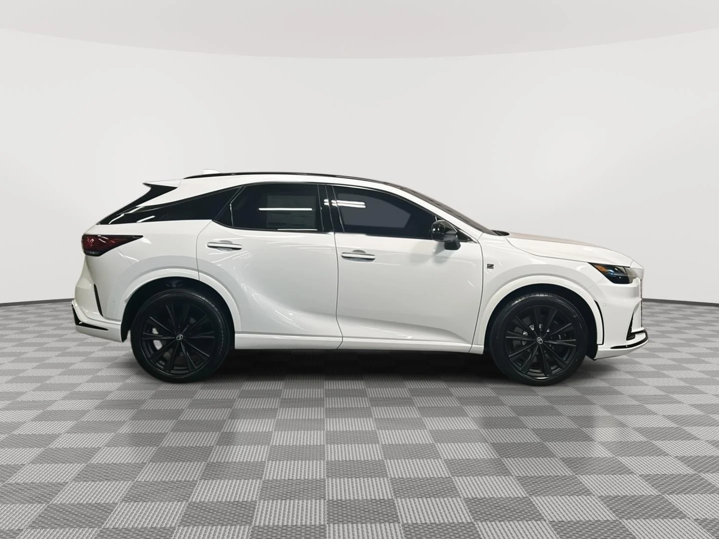 New 2026 Ultra White Lexus RX 500h F SPORT Performance image 2