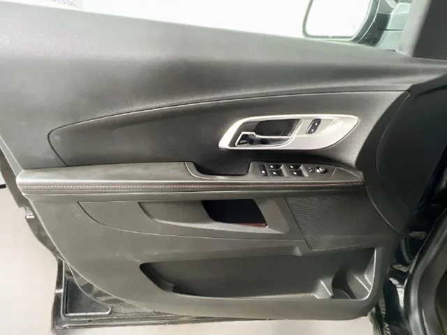 Used 2015 Black Chevrolet LT image 28