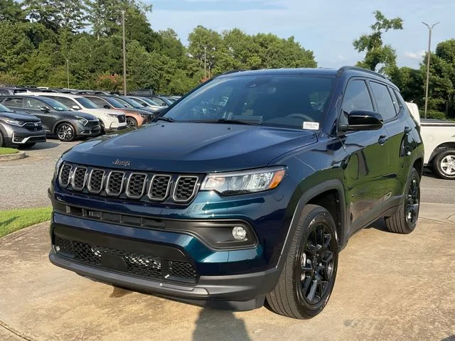 New 2026 Fathom Blue Pearl Coat Jeep Latitude image 3