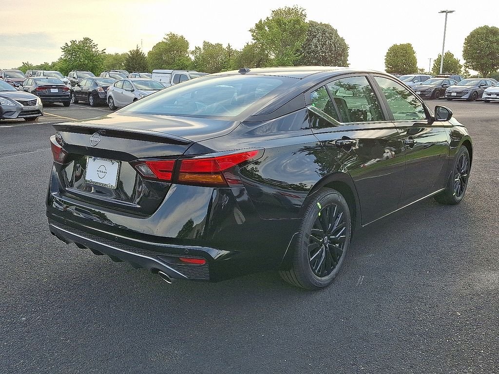 New 2026 Super Black Nissan 2.5 SV image 4