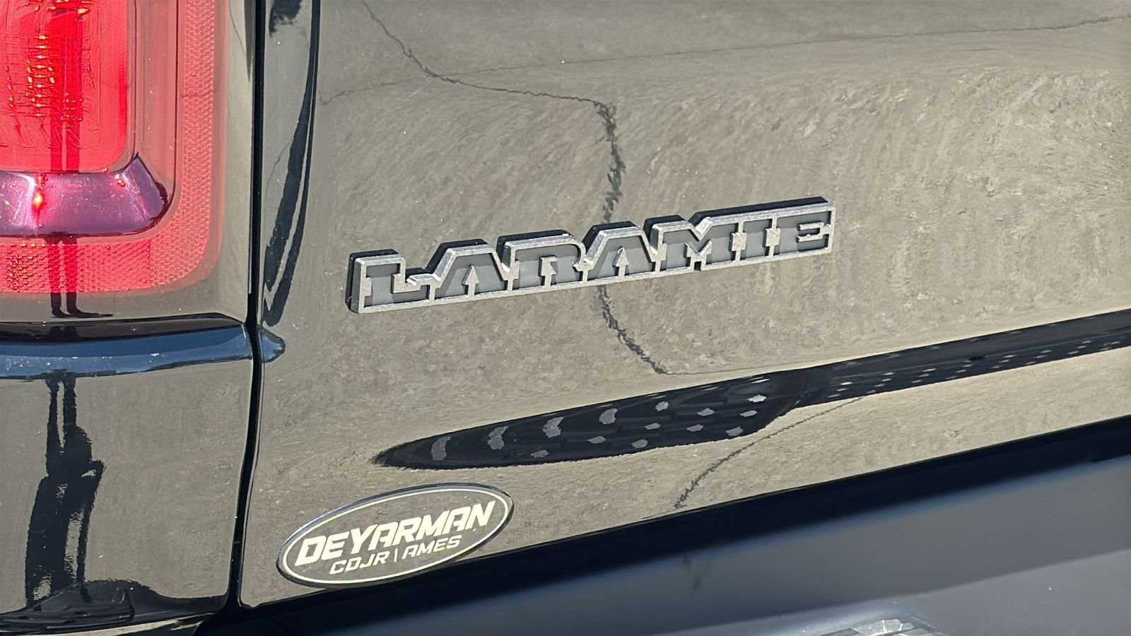 New 2026 Diamond Black Crystal Pearl-Coat Exterior Paint RAM Laramie image 11