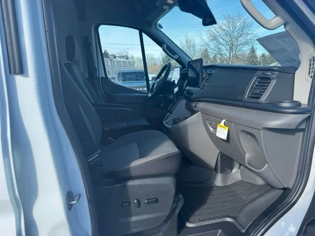 New 2026 Oxford White Ford Cargo Van image 4