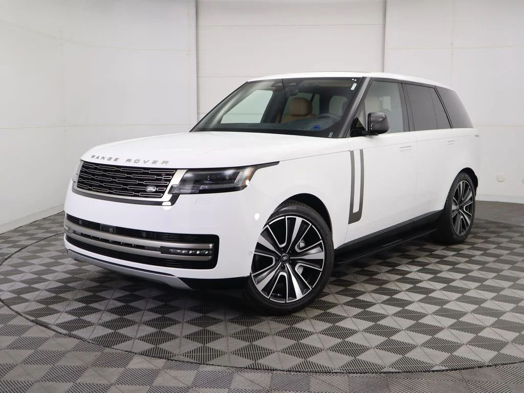 2024 Land Rover Range Rover 3.0 SE SWB's photo