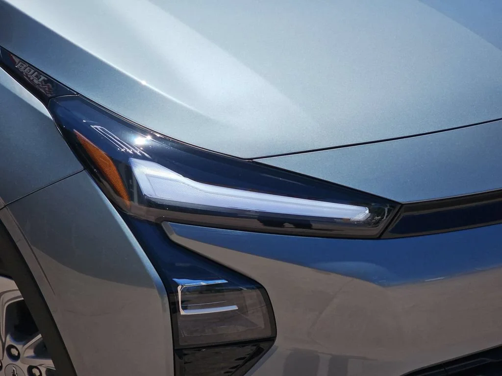 2027 Chevrolet Bolt LT - Photo 34